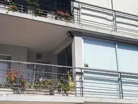 Venta Departamento 2 Amb. C/ cochera MB ubicación
