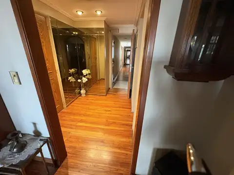 Departamento en Venta con 2 cocheras