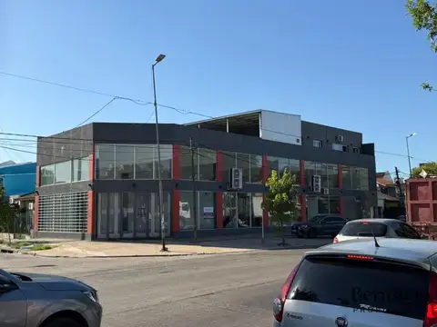 Local en Alquiler en Morón, USD 5.000