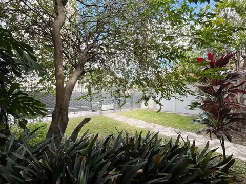 Casa 6 ambientes con 3 baños