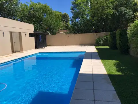 OPORTUNIDAD  MONTE GRANDE muy buen depto 2  Amb c/cochera
