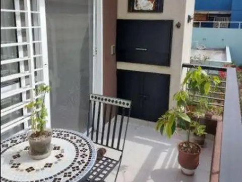 Depto Tipo Casa en Alquiler Temporal con 1 cocheras
