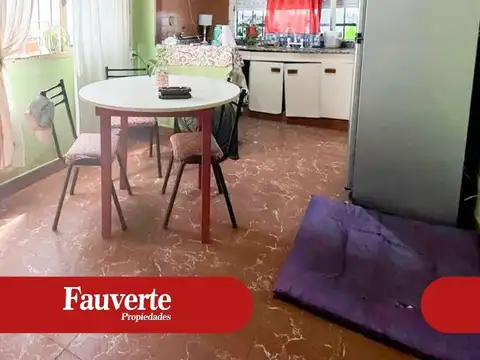 CASA AMERICANA DE 3 AMBIENTES EN VENTA - VILLA SARMIENTO