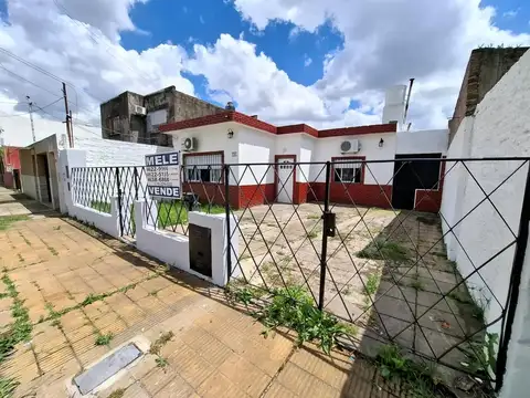 Esteban De Luca 700