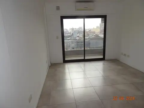 Casa en Alquiler con 1 cochera