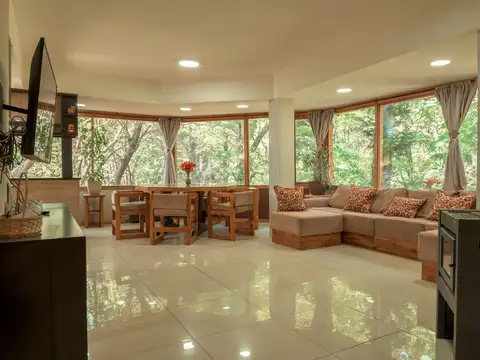 Avenida Exequiel Bustillo 15300