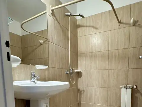 Depto Tipo Casa en Alquiler en Puerto Madryn, $ 800.000