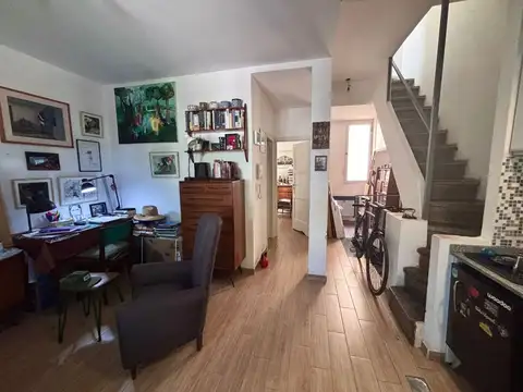 Depto Tipo Casa 3 ambientes con 2 baños