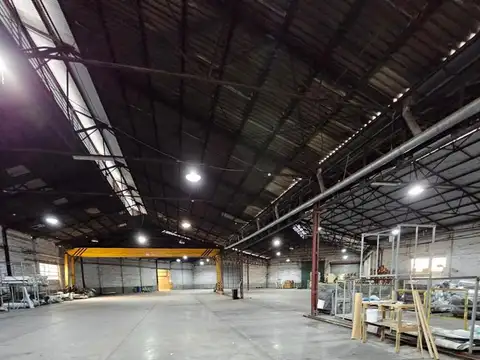 Galpon en Venta 80  mts Frente