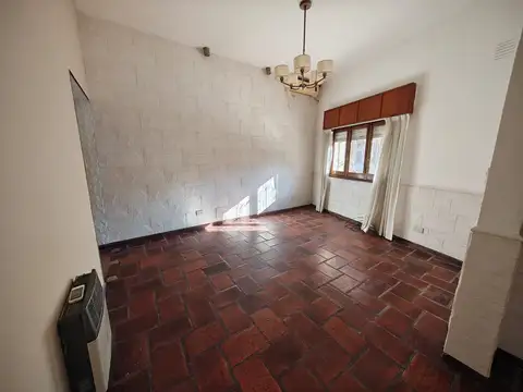 CASA DE 2 DORMITORIOS EN ALQUILER