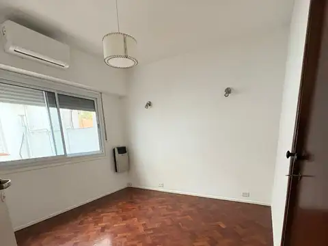Crámer 4100, Piso 1