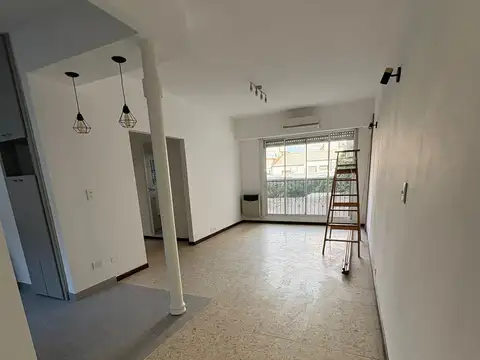 Depto Tipo Casa en Alquiler de 3 ambientes