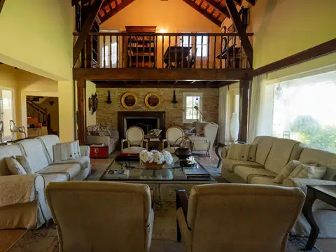 Casa en Venta de 9 dormitorios