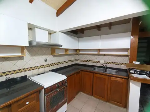 DEL VALLE IBERLUCEA 3500