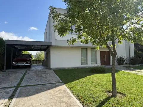 BARRIO EL CANTON ISLAS - LIBERTAD al 300