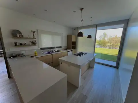 Casa en Alquiler 8 años