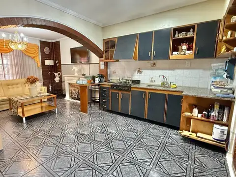 Casa en Venta en Villa Luzuriaga, USD 235.000