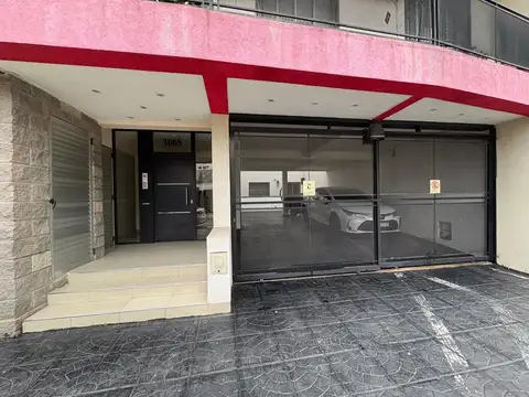Roque Sáenz Peña 3000, Piso 1