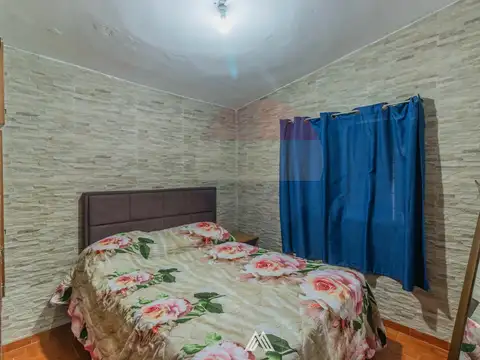 Casa 4 ambientes con 2 baños