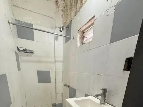 Depto Tipo Casa en Venta en Moron Sur, USD 23.000