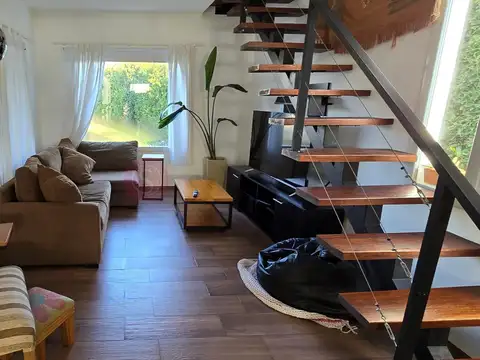 Casa  en Venta en Barrio Santa Guadalupe, Pilar del Este, Pilar