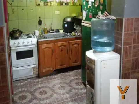 Dúplex en venta - 2 Dormitorios 2 Baños - Cochera - 197Mts2 - Almirante Brown