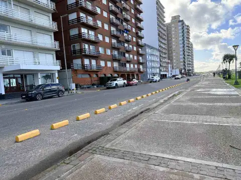 Avenida 12 800