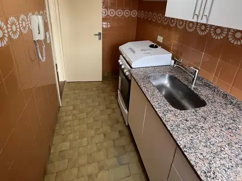 Departamento en Alquiler en Floresta, $ 450.000