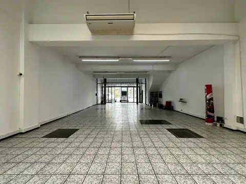 alquiler avenida mitre Local ex agencia de autos 330m2 villa martelli