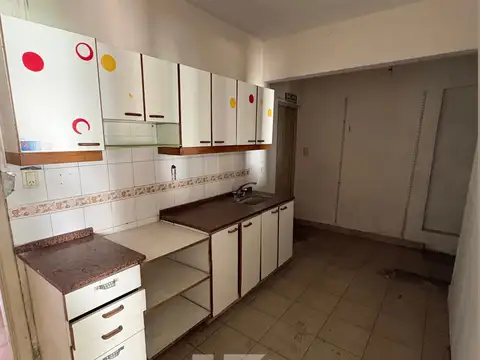 En venta casa a refaccionar