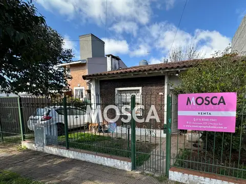 CASA EN VENTA OPORTUNIDAD ZONA OESTE