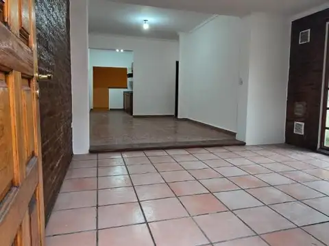 Departamento en Alquiler en Paso del Rey, $ 700.000