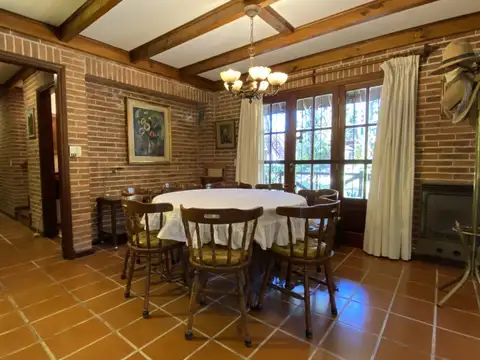 Casa 5 ambientes con 5 baños