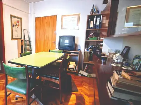 Juan Ramirez De Velazco , Piso 5