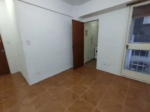 Juan Ramirez De Velazco 100, Piso 1