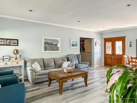 Casa en Venta en Roble Joven, USD 240.000