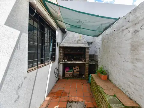 Depto Tipo Casa en Venta 50 años