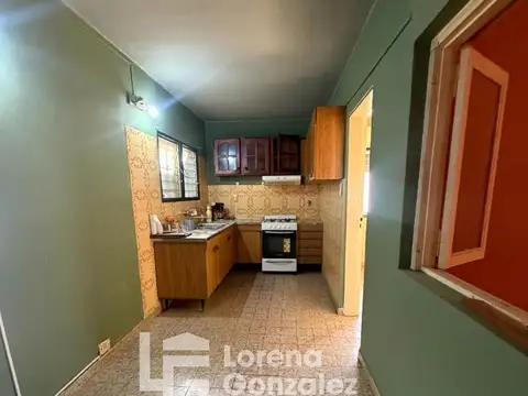 Casa en Alquiler con 3 cocheras