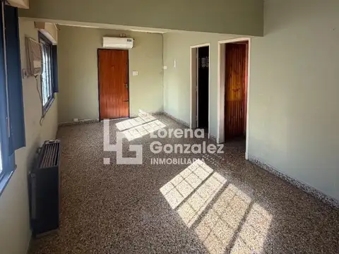 Casa con dos dormitorios + departamento