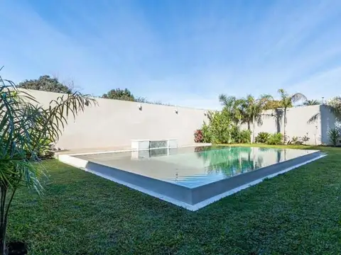 Quinta en Venta en Mercedes, USD 450.000