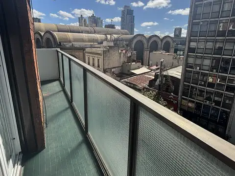 Venta | Departamento de 3 Ambientes con Cochera Fija y Baulera – Frente sobre Av. Corrientes