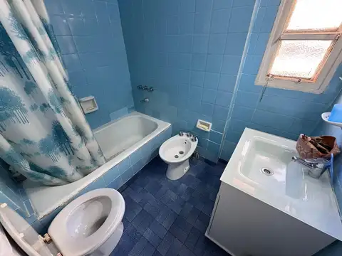 Venta Dpto 3 Ambientes mas Dependencia con Balcon