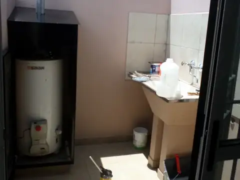 Depto Tipo Casa 2 ambientes con 1 baño