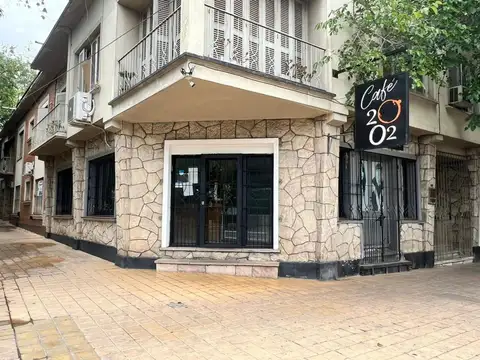 VENTA CASA Y 2 LOCALES COMERCIALES EN GODOY CRUZ