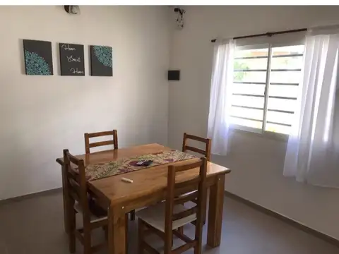 Casa en venta - 8 Dormitorios 4 Baños - Santa Teresita