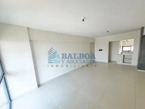 Dpto 1 ambiente sobre Av. Mate de Luna