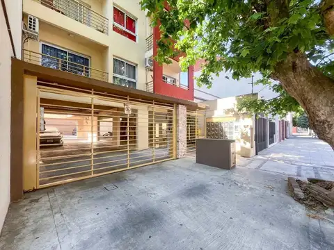 VENTA DEPTO 2 AMBIENTES CON BALCÓN SANTOS LUGARES