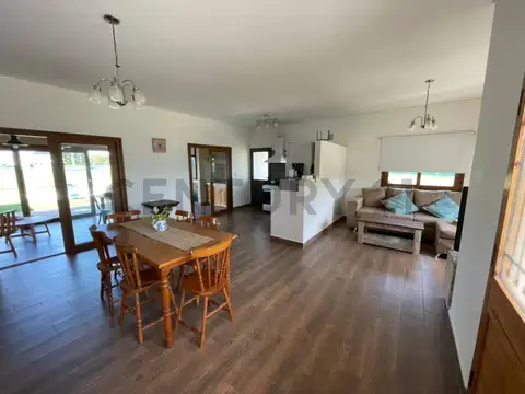 Casa en alquiler 5 ambientes, Cruz del Sur