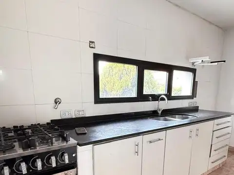 Casa de 2 dormitorios evolutiva en VENTA en Country La Herencia, Los Nogales. Con escritura!