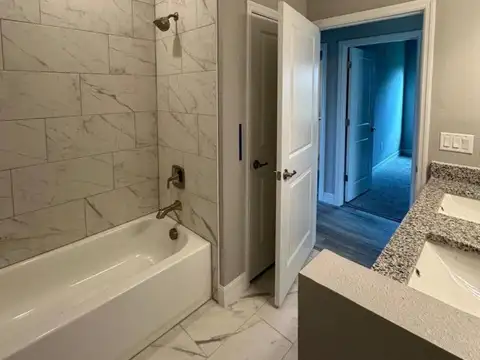 Casa a Estrenar en Florida | Activo en Dólares | 4 Dorm | LL